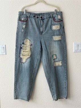 Jaded Gypsy Women's Light Blue Distressed Boyfriend Jeans with Patch Embroidery